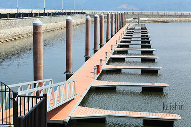 Marine Grade Aluminum Floating Finger Dock With Mooring Cleats LLDPE Floaters Floating Pontoon For Wharf Engineering