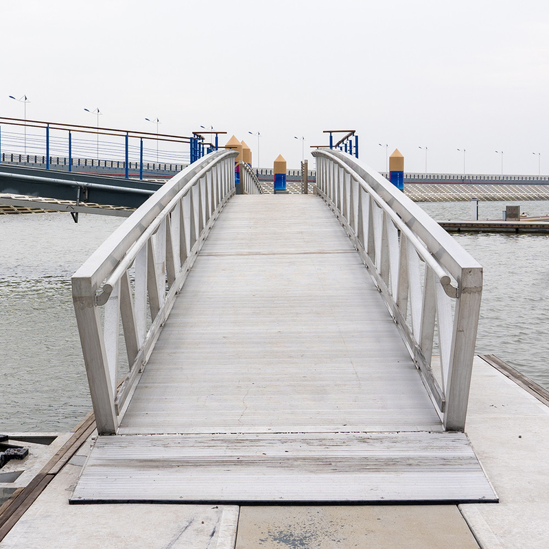 Durable Marine Aluminum Gangways Boating Berth Dock For Yacht Club