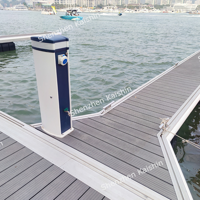 Dock à doigts en aluminium personnalisé pour les ports de plaisance avec surface antidérapante