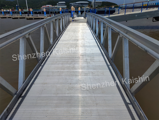 Passerelle marine en aluminium avec capacité de charge de 400 kg et garde-corps de 1,1 m