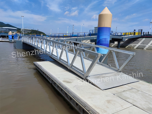 Piste flottante de la marina Pontoon Piste en aluminium Rampes résistantes à toutes les conditions météorologiques et personnalisables