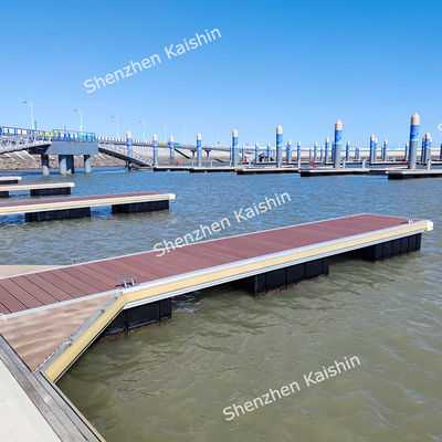 Ponton flottant marin résistant à la corrosion, durable et nécessitant peu d'entretien, avec flotteurs en PE