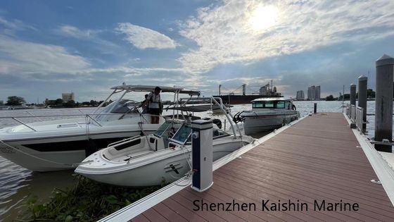 Ponton flottant en aluminium de qualité marine avec une capacité de charge de 275 kg/m² et des flotteurs en LLDPE