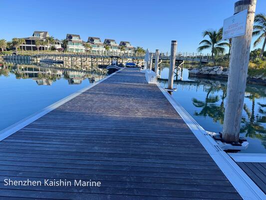 Alliage d'aluminium de qualité marine 6061 T6 Dock à doigts avec surface antidérapante résistante à la corrosion pour marina et port