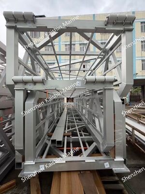 Passerelle en aluminium marine avec une capacité de chargement de 400 kg/m2, une durée de vie de 15 à 20 ans et un pont antidérapant pour le quai flottant